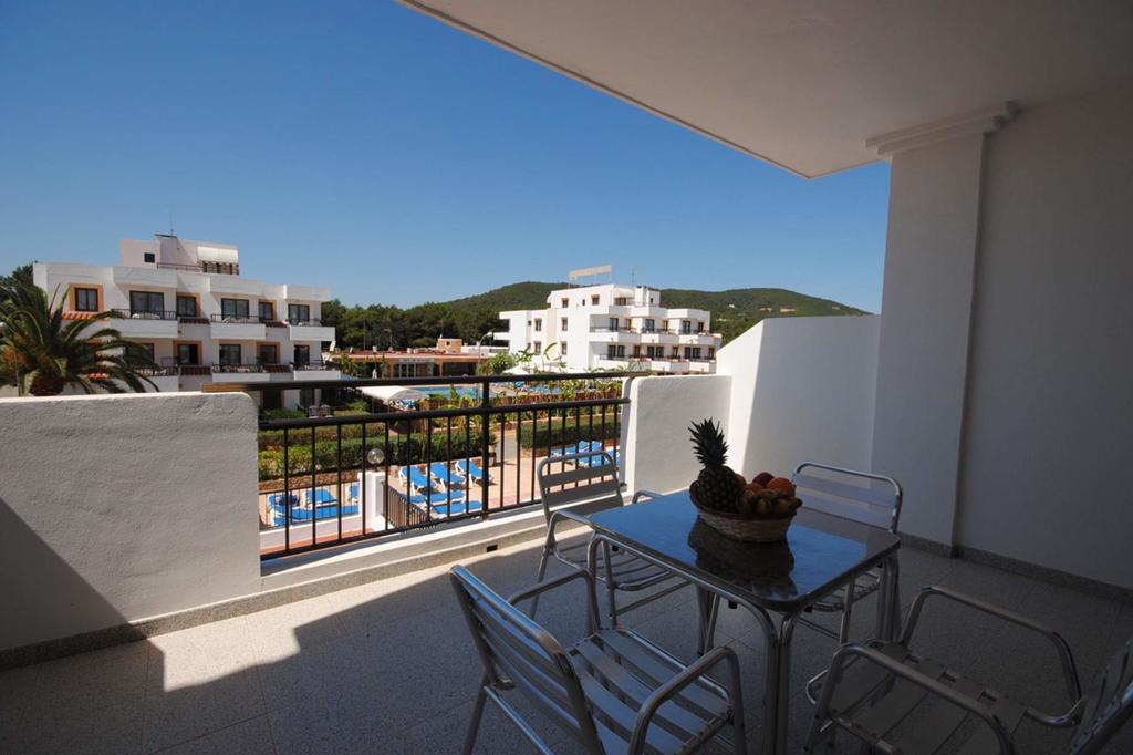 Casa Luis Apartments Santa Eulària des Riu Chambre photo