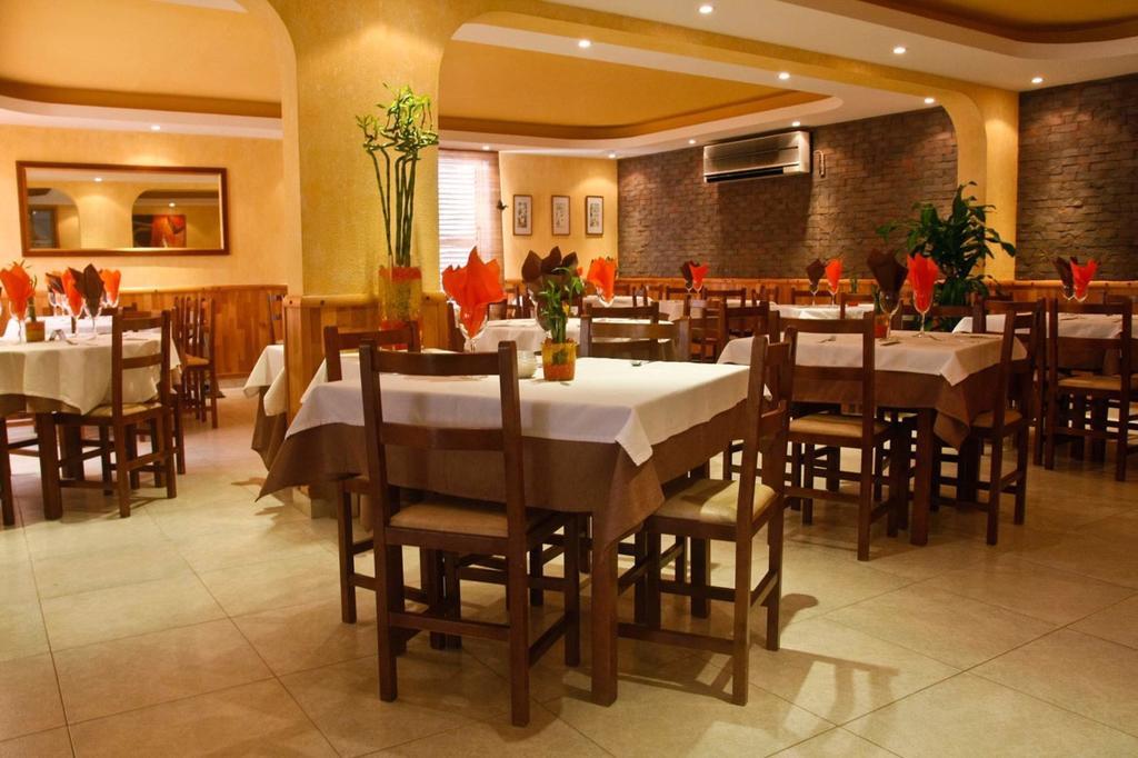 Casa Luis Apartments Santa Eulària des Riu Extérieur photo
