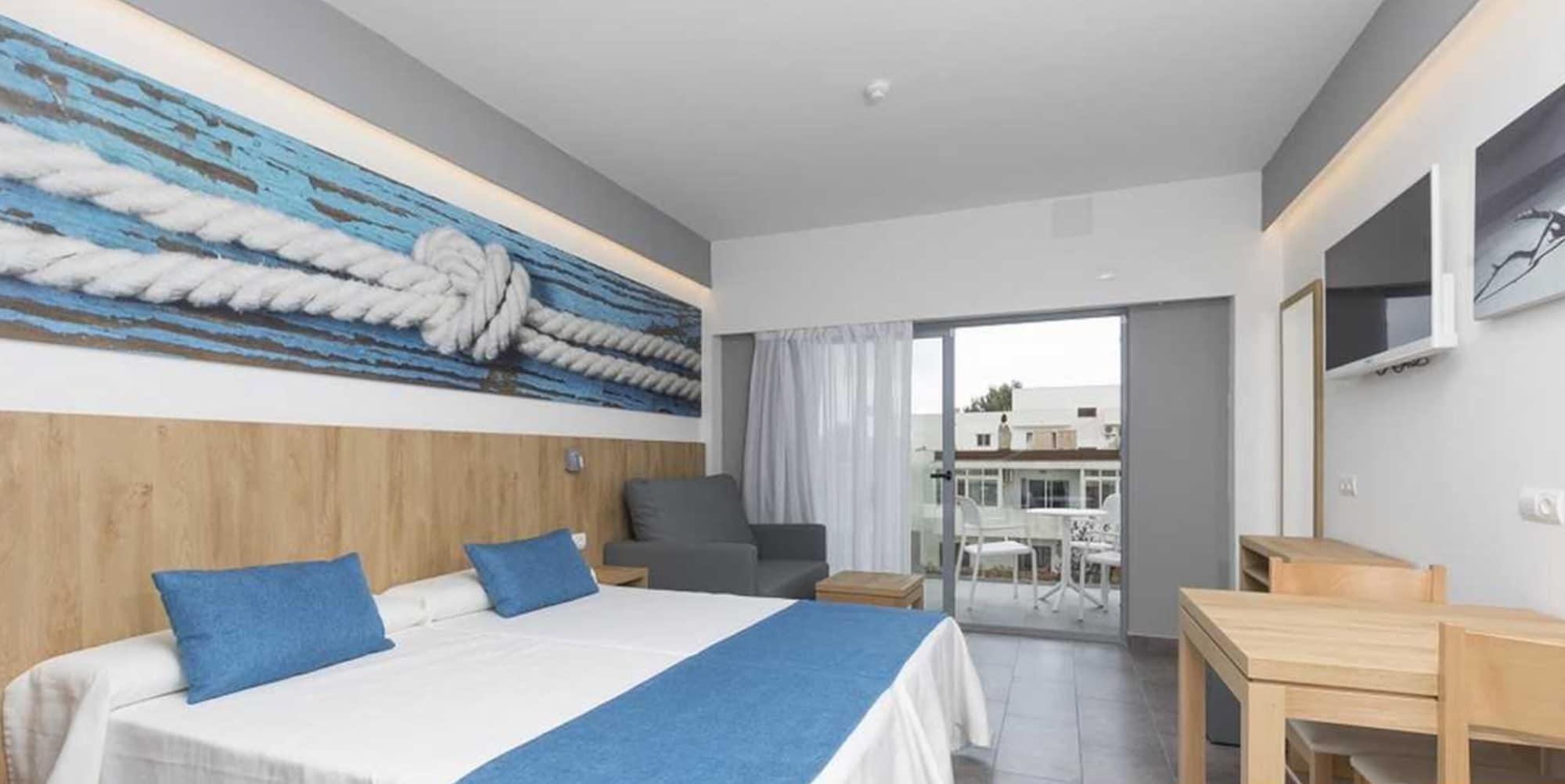 Casa Luis Apartments Santa Eulària des Riu Extérieur photo