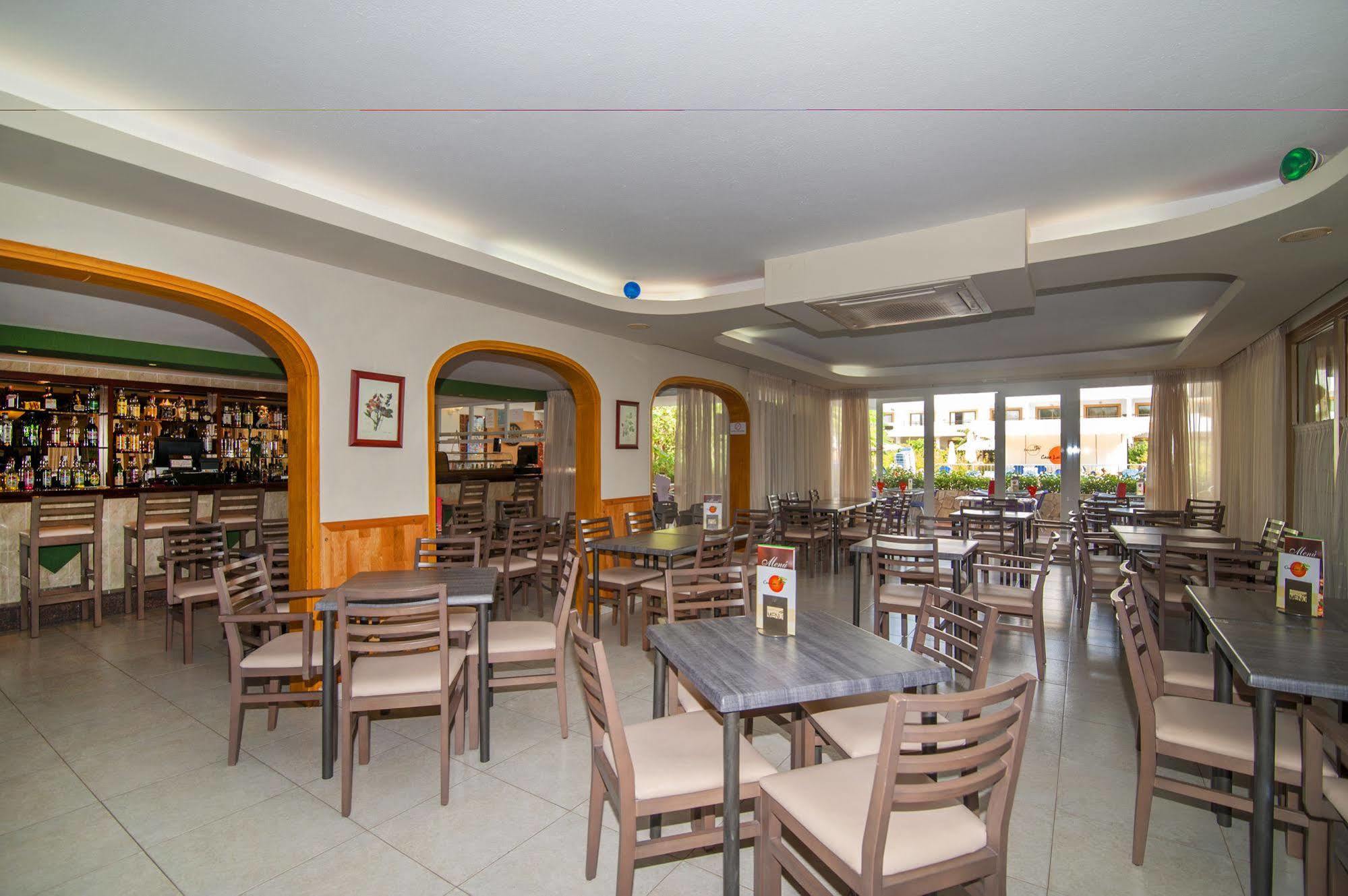 Casa Luis Apartments Santa Eulària des Riu Extérieur photo