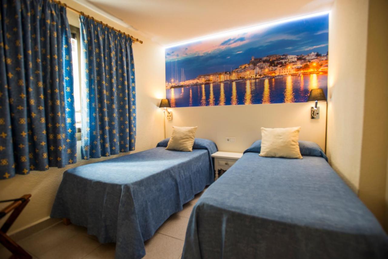 Casa Luis Apartments Santa Eulària des Riu Extérieur photo